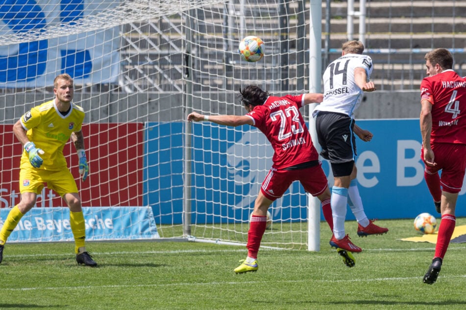 Dennis Dressel köpfte den TSV 1860 München in Führung.
