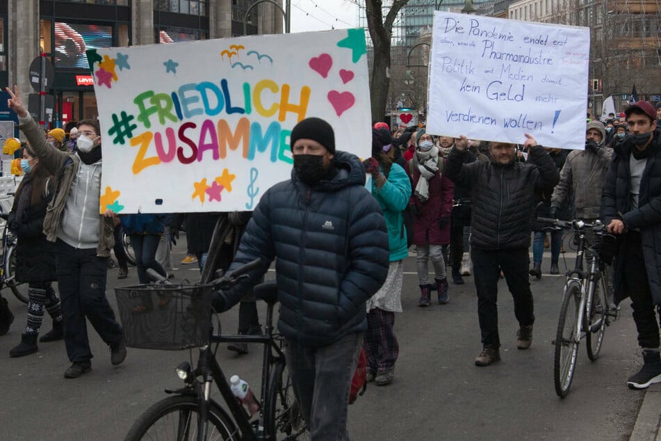 "Berlin steht auf": Weitere "Montagsspaziergänge" gegen Corona-Politik