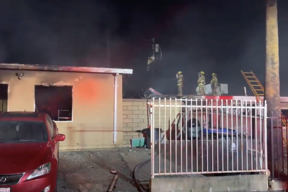 Mehrere Wohneinheiten wurden bei dem Brand nahe Los Angeles zerstört.
