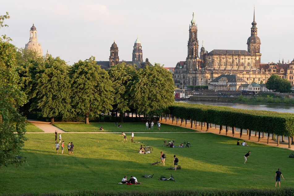 In Sachsen ist die Sieben-Tage-Inzidenz der Corona-Neuinfektionen weiter gesunken - und zwar unter den Wert von 20.