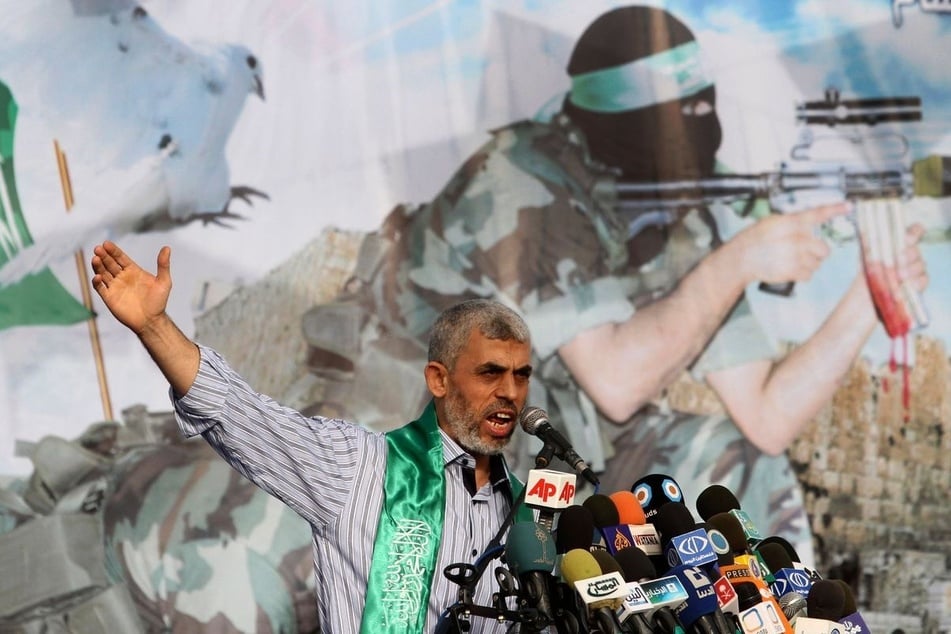 Israel will einen Leibwächter des früheren Hamas-Chefs Jihia al-Sinwar im Gazastreifen gezielt getötet haben.