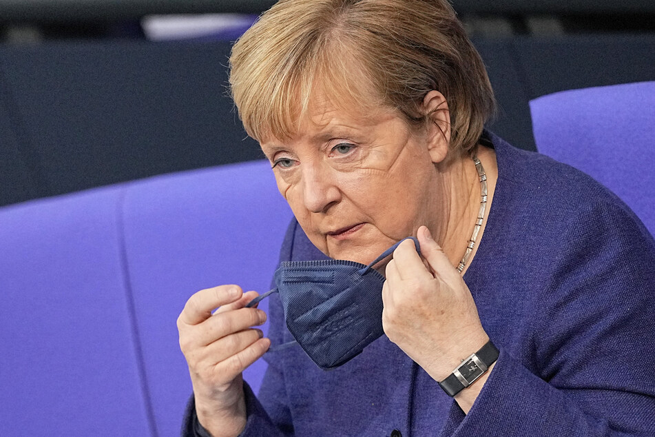 Noch-Bundeskanzlerin Angela Merkel (67, CDU) ist sehr besorgt über die aktuelle Corona-Lage in Deutschland.