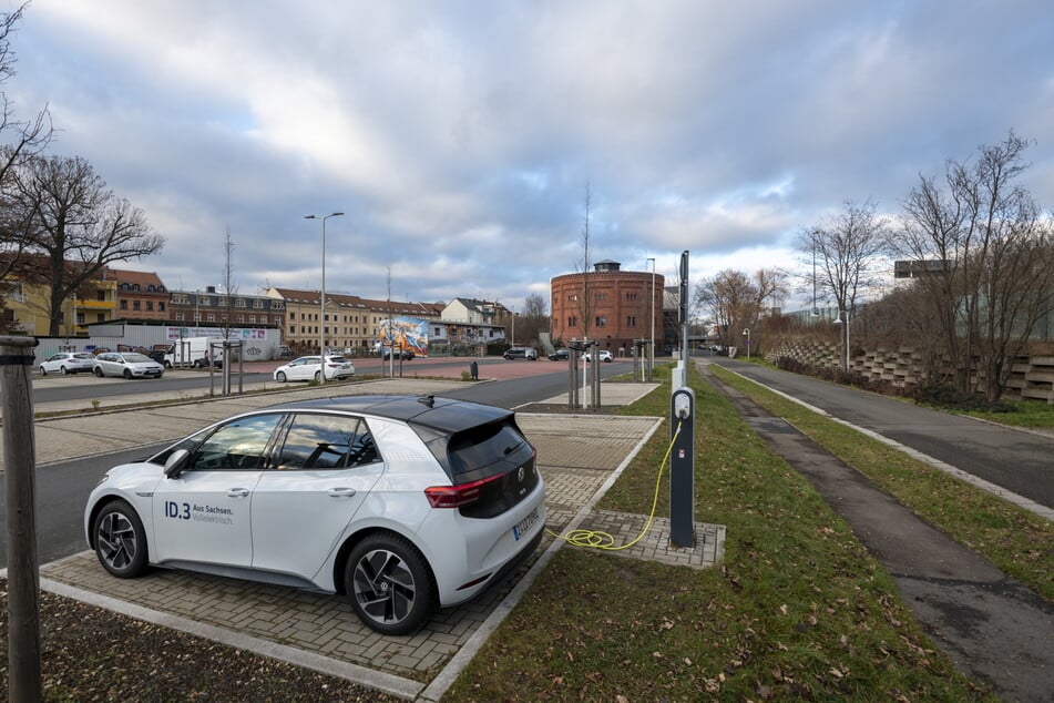 Auf dem Parkplatz am Alten Gasometer soll eine weitere Ladesäule aufgestellt werden.