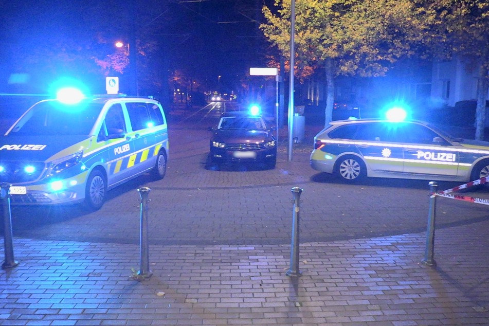 Die Polizei sperrte den Tatort weiträumig ab und sicherte Spuren.