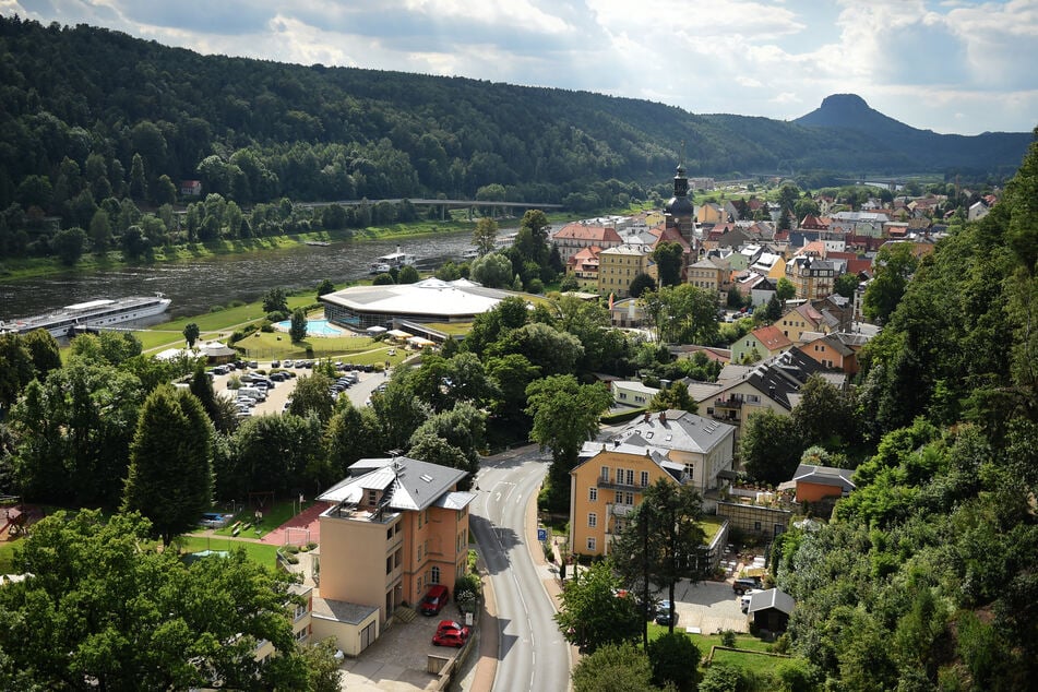 In Bad Schandau haben rechtsextreme Schmierfinken Hakenkreuze gesprüht. (Archivfoto)
