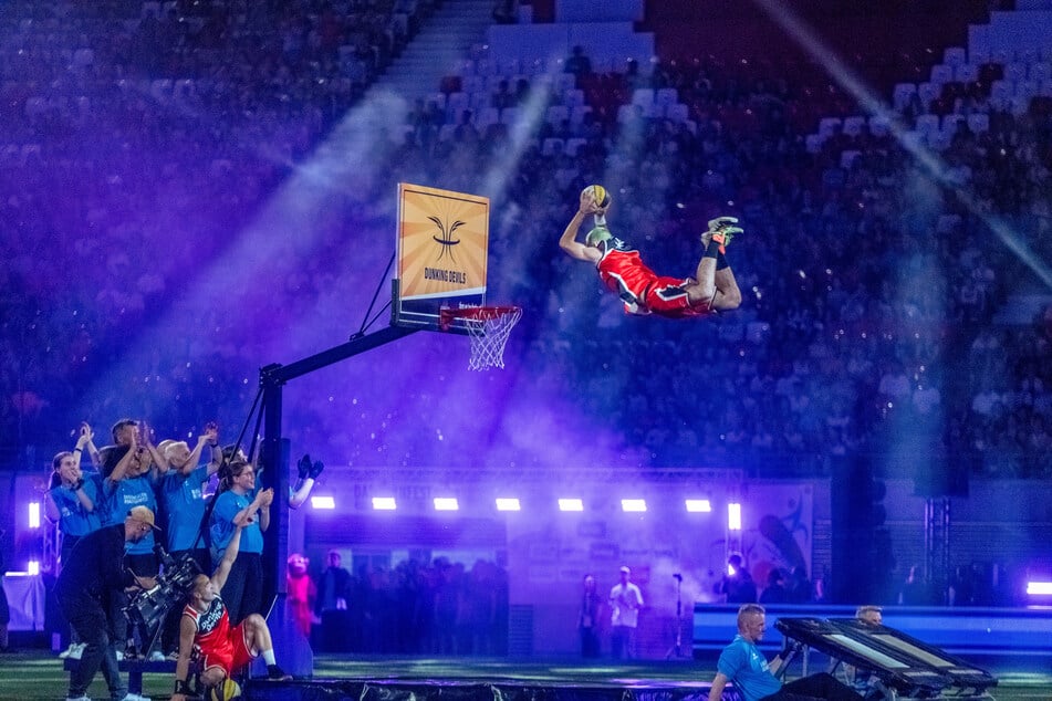 Ein absolutes Highlight: Die Basketball-Trampolinshow.