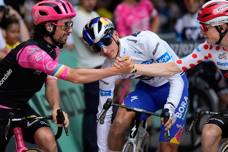 Florian Lipowitz (Mitte) ist die positive deutsche Tour-Überraschung.