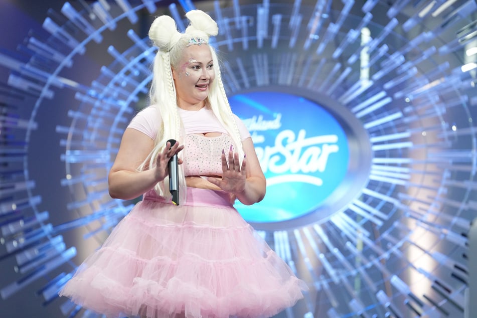 Anastasiia (31) aus Rodgau sorgt mit ihrer Darbietung für Uneinigkeit in der Jury.