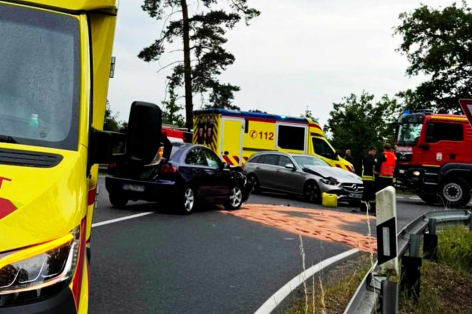 Rettungskräfte, Polizei und Feuerwehr waren vor Ort.