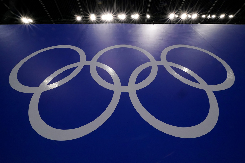 Wenige Tage vor Beginn der Olympischen Winterspiele in Peking haben die Organisatoren 24 weitere Corona-Fälle festgestellt.