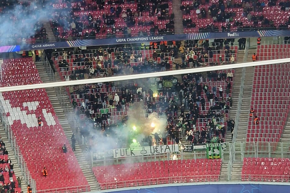 Die mitgereisten Sporting-Fans zündelten im zweiten Durchgang und feuerten Raketen ab. Das dürfte eine erneute Strafe nach sich ziehen.