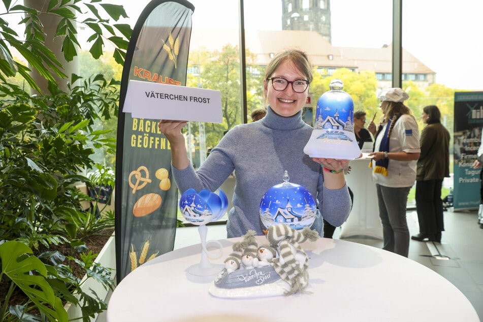Hohlglasveredlerin Jenny Görne (41) bekommt viele Bewerbungen, aber wirklich gute Kräfte zu finden, sei schwer.