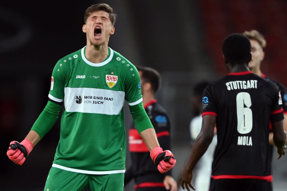 Stuttgart, 28. Mai: Torhüter Gregor Kobel jubelt nach dem Abpfiff über den 3:2-Sieg