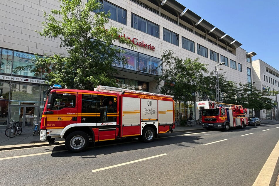 Feuerwehr-Großeinsatz in der Dresdner Altmarkt-Galerie!