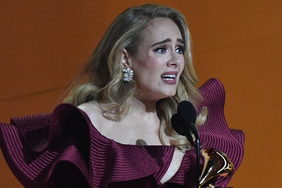 Sängerin Adele (35) hat dem Alkohol nun offiziell den Rücken gekehrt.