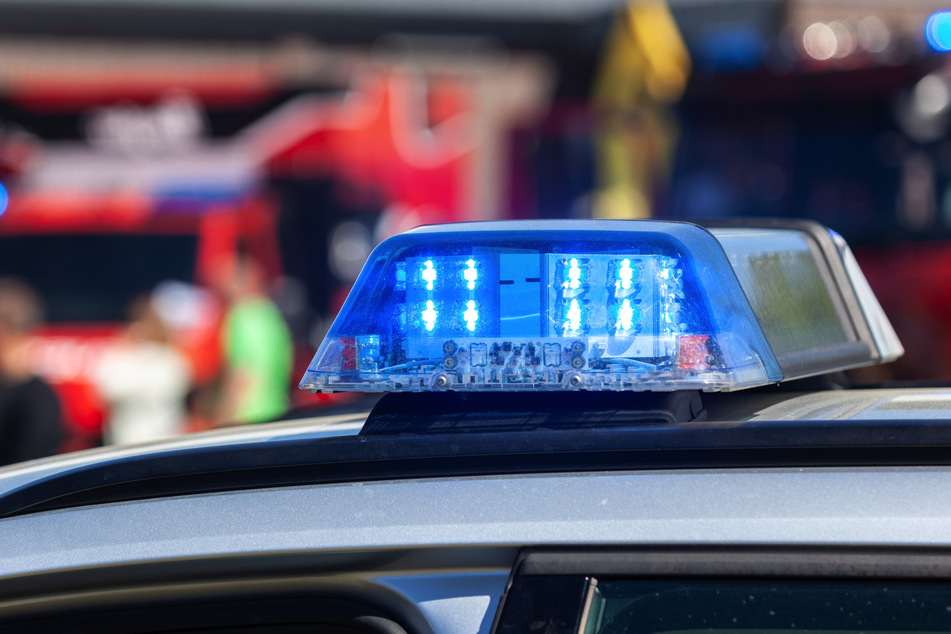 Lieferwagen kollidiert mit zwei Autos: 62-Jähriger stirbt auf A98 im Kreis Lörrach