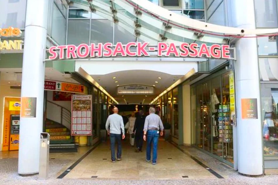 Das Kammertheater Leipzig befindet sich in der Strohsack-Passage im Herzen der Leipziger Innenstadt.