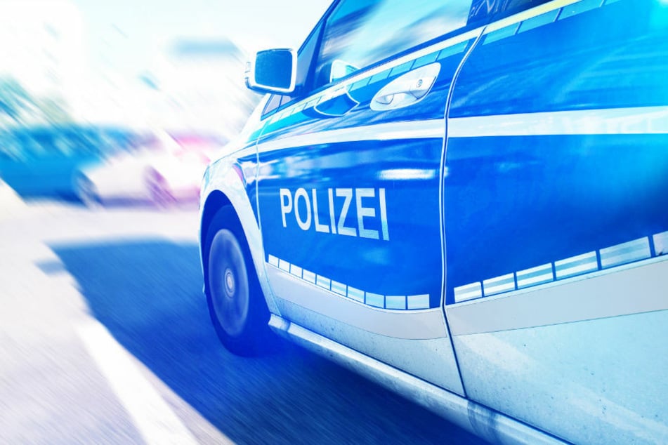 Am Donnerstagvormittag hat ein 53-jähriger Mann die Fahrgäste in einem Bus der BVG mit einem Brandsatz bedroht. (Symbolfoto)