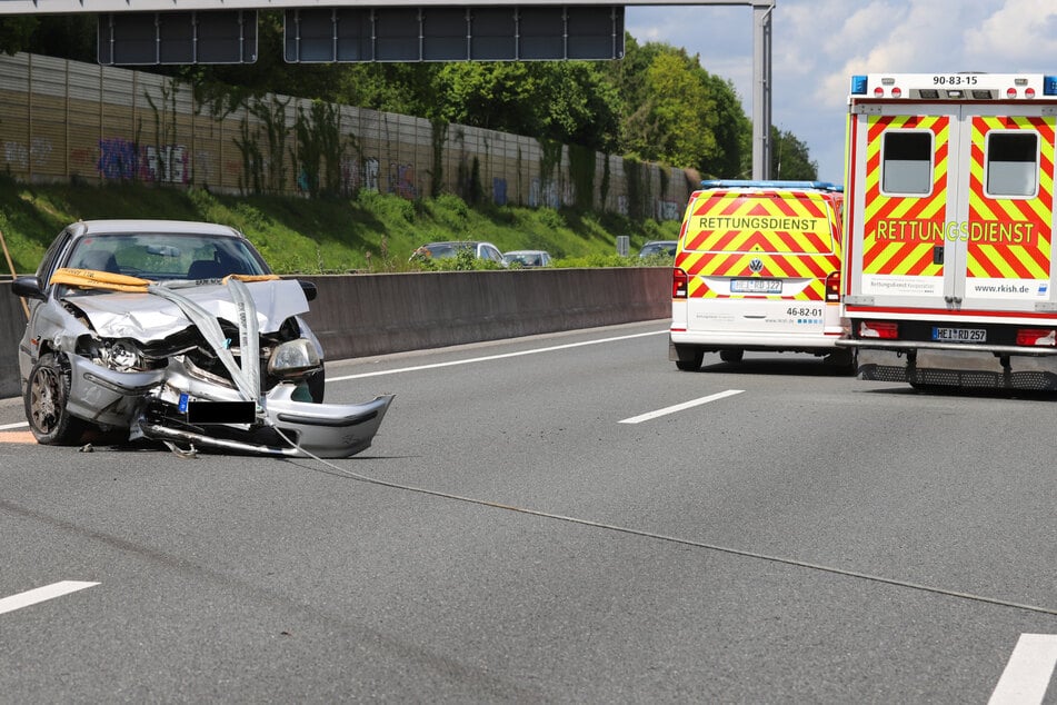 Unfall auf der A7: Zwei Menschen wurden verletzt.