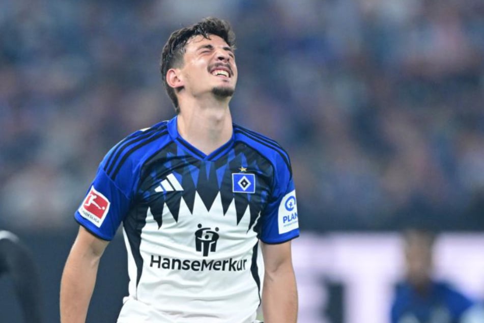 Gocholeishvili musste nach seiner zweiten gelben Karte vom Platz - ein gebrauchter Abend für den Georgier.