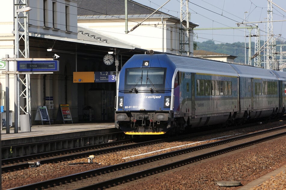 In einem Railjet, der von Prag nach Berlin fuhr, trafen die Bundespolizisten auf einen weiteren Mann, der Drogen bei sich hatte. (Archivbild)