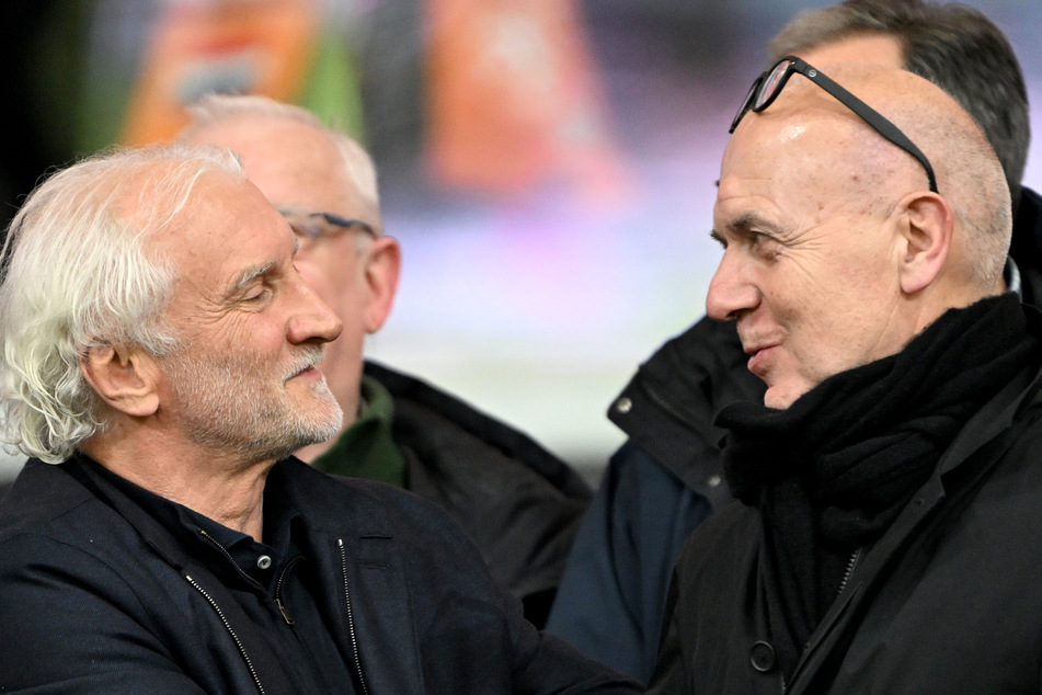 Weitsichtige Entscheidung? DFB-Sportdirektor Rudi Völler (63, l.) und Präsident Bernd Neuendorf (62, r.) sind im Nagelsmann-Vertragspoker gefordert.