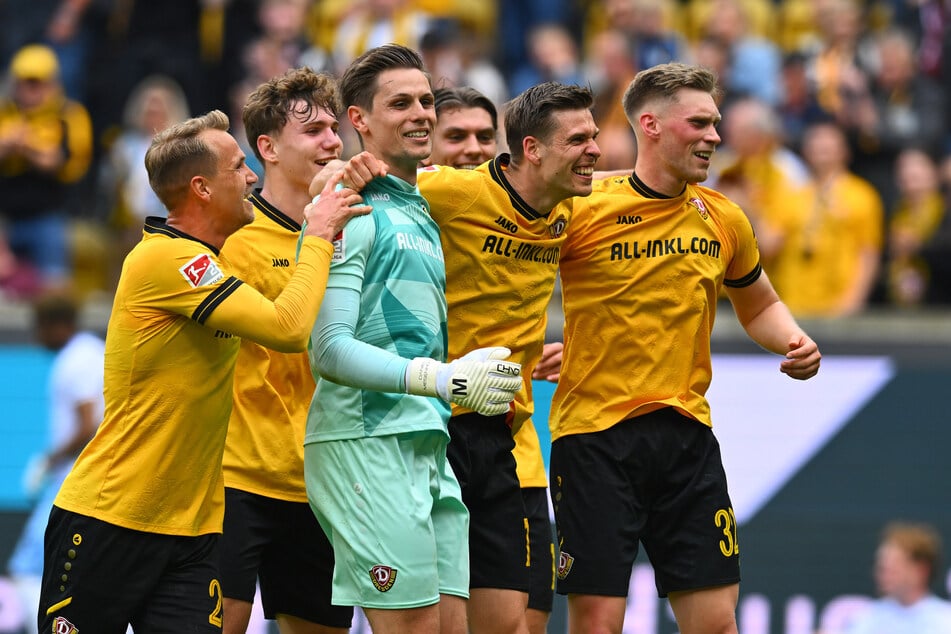 Der 2:0-Sieg im April mit Daniel Mesenhöler (31, M.) im Tor war für Dynamo ein wichtiger Schritt hin zum Klassenerhalt.
