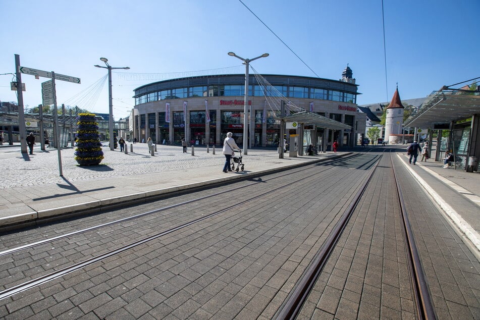 Der Postplatz in Plauen: Hier wurden am gestrigen Dienstag drei Personen bei einer Pfefferspray-Attacke verletzt.