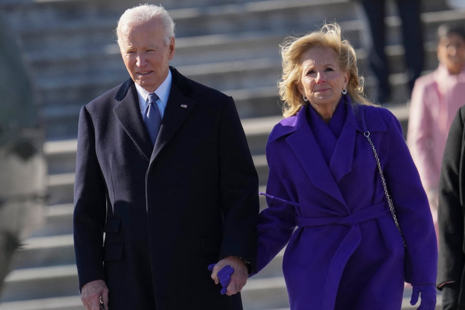 Ex-US-Präsident Joe Biden (83) und seine Frau Jill (74), deren Ex-Mann einen Mord begangen haben soll.