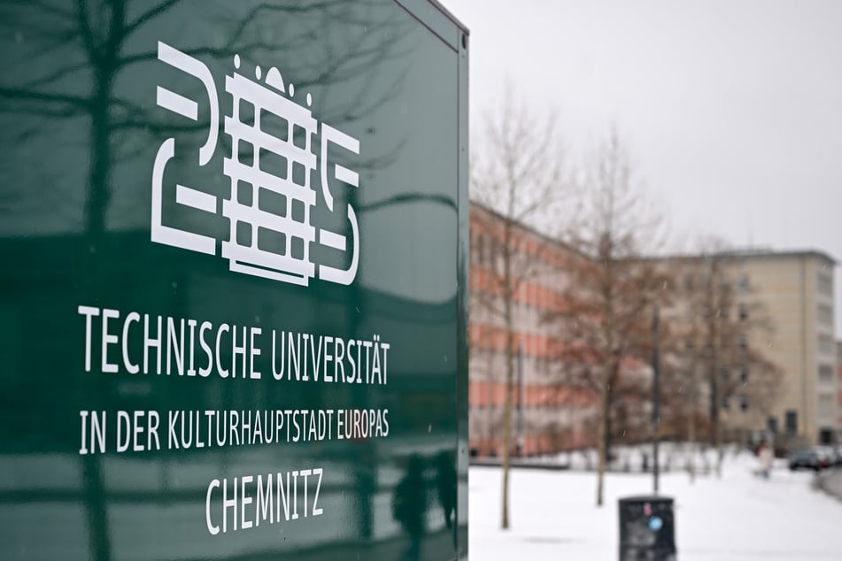 Die Technische Universität (TU) Chemnitz beschäftigt sich mit der Dissertation von Mario Voigt.
