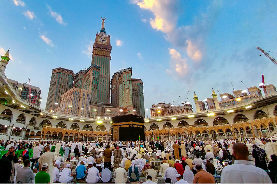 Die Große Moschee von Mekka ist der heiligste Ort im Islam. Nicht-Muslimen ist der Zutritt verboten.