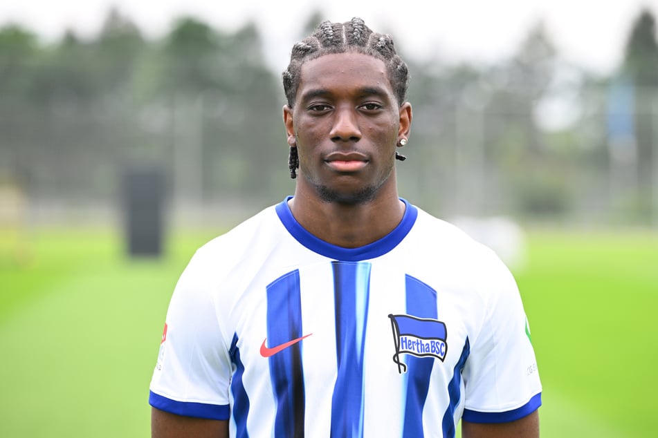 Kelian Nsona (23) wartet seit seinem Wechsel noch auf einen Einsatz für die Hertha-Profis.