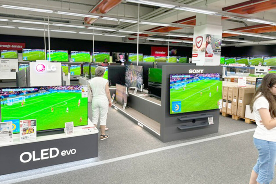MediaMarkt Fellbach feiert Freitag (4.8.) Neueröffnung nach Umbau.