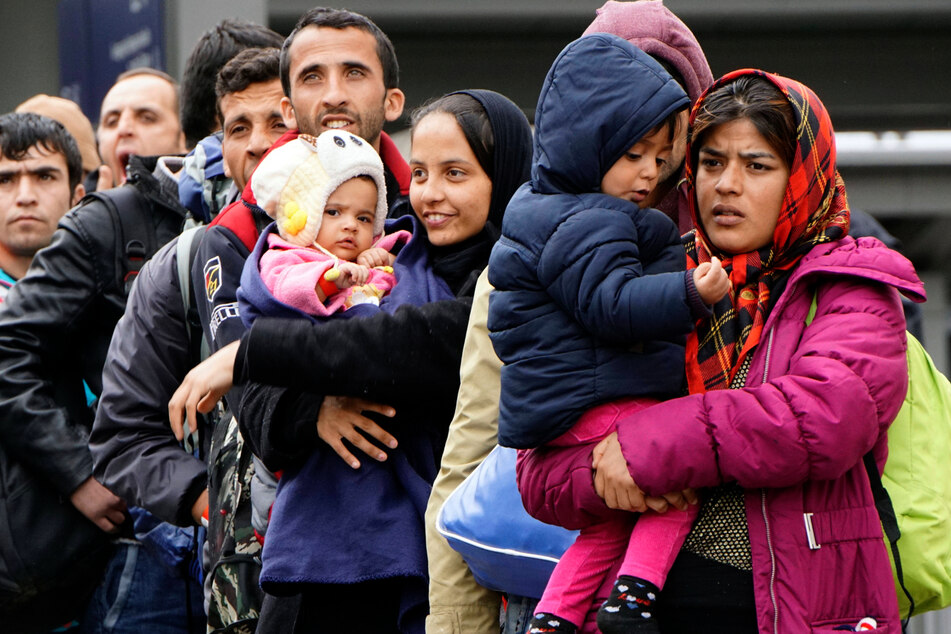 Jeden Tag kommen in Sachsen neue Flüchtlinge an. Die Aufnahmekapazitäten sind laut Landesdirektion ausgereizt. (Symbolfoto)