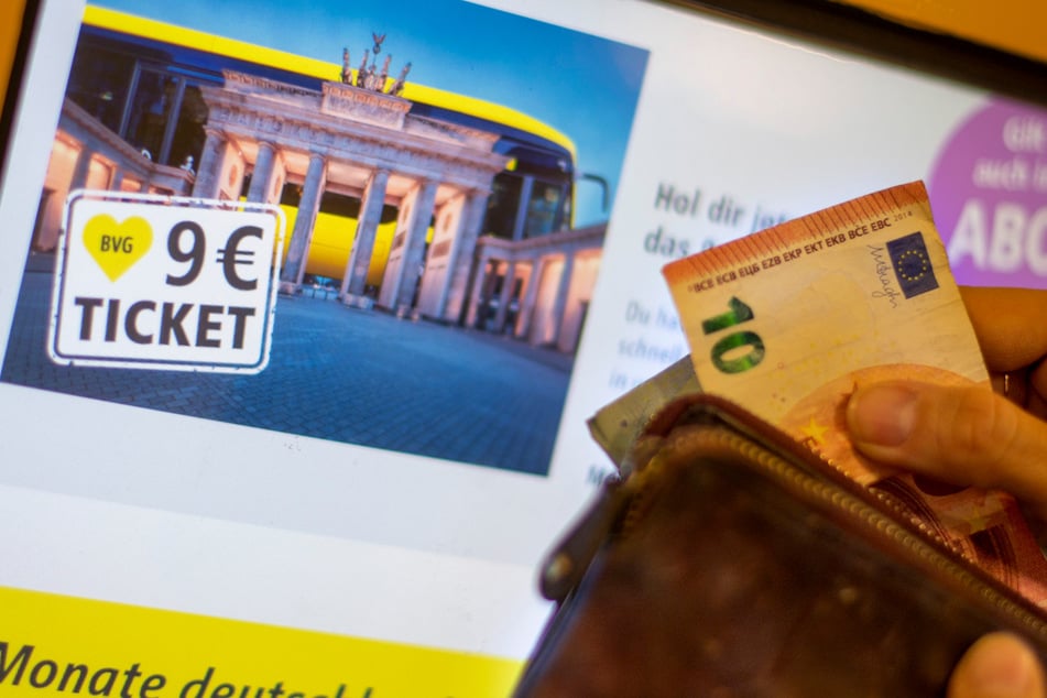 Seit Freitag können Berliner die 9-Euro-Monatstickets kaufen.