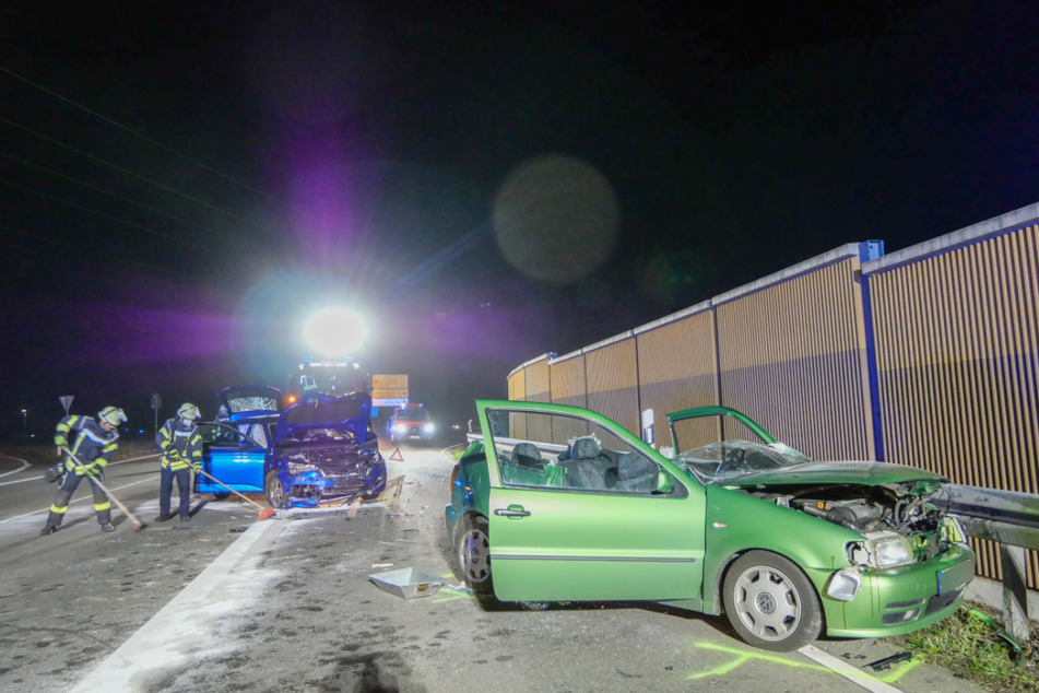 Bei dem Zusammenstoß zwischen einem VW und einem Skoda in Lahr sind in der Nacht sechs Menschen verletzt worden.