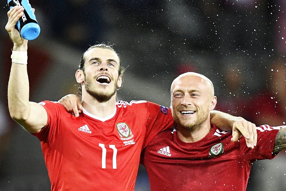 David Cotterill (heute 37, r.) spielte bei Wales an der Seite von Gareth Bale (35).