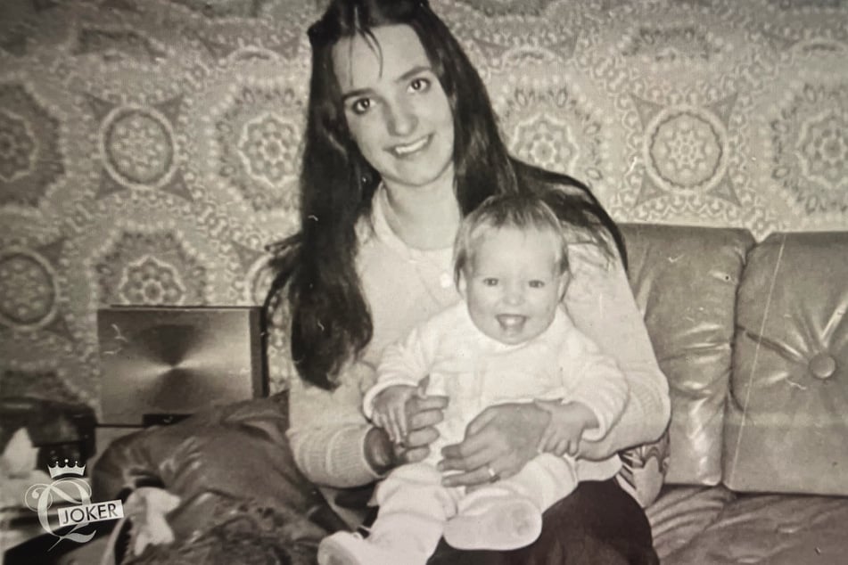 Die Ähnlichkeit ist kaum zu übersehen: Brittas Mutter erinnert stark an Melissa.