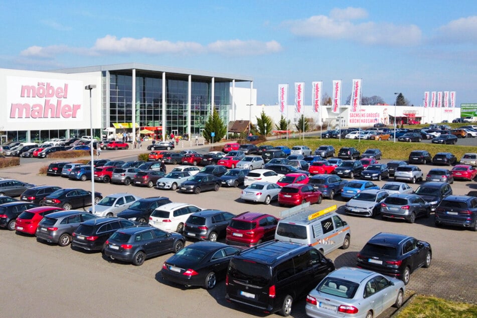 Das Team von Möbel Mahler freut sich schon auf Euren Besuch.