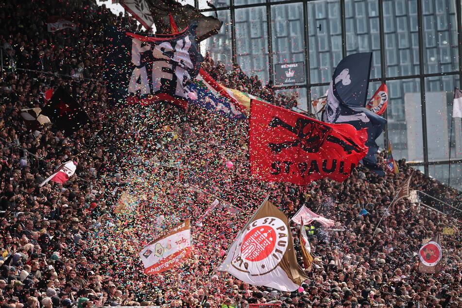 Mit der Partie will der FC St. Pauli auch den CSD würdigen.