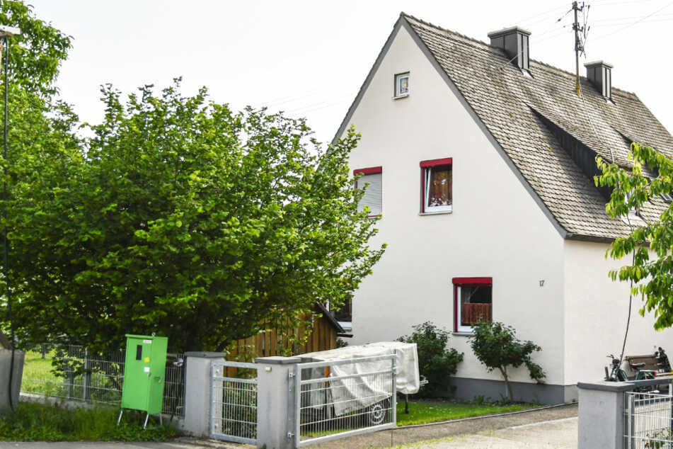 Die beiden Jugendlichen wurden von den Eltern des 16-Jährigen tot zu Hause aufgefunden.