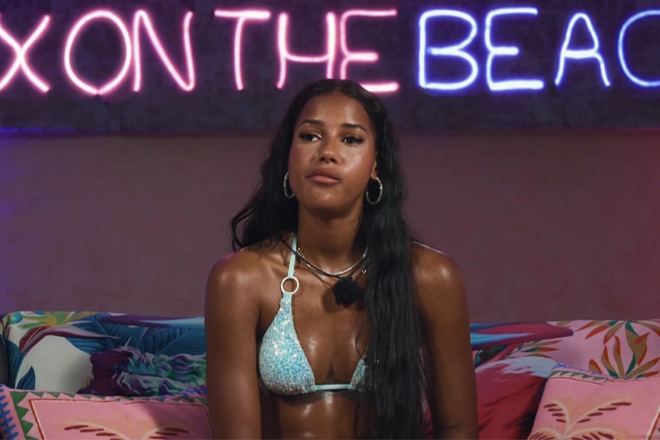 Brenda Brinkmann (23) musste "Ex On The Beach" wegen eines "Regelverstoßes" verlassen. Um welchen Regelverstoß es sich handelt, hat RTL offiziell nie geäußert.