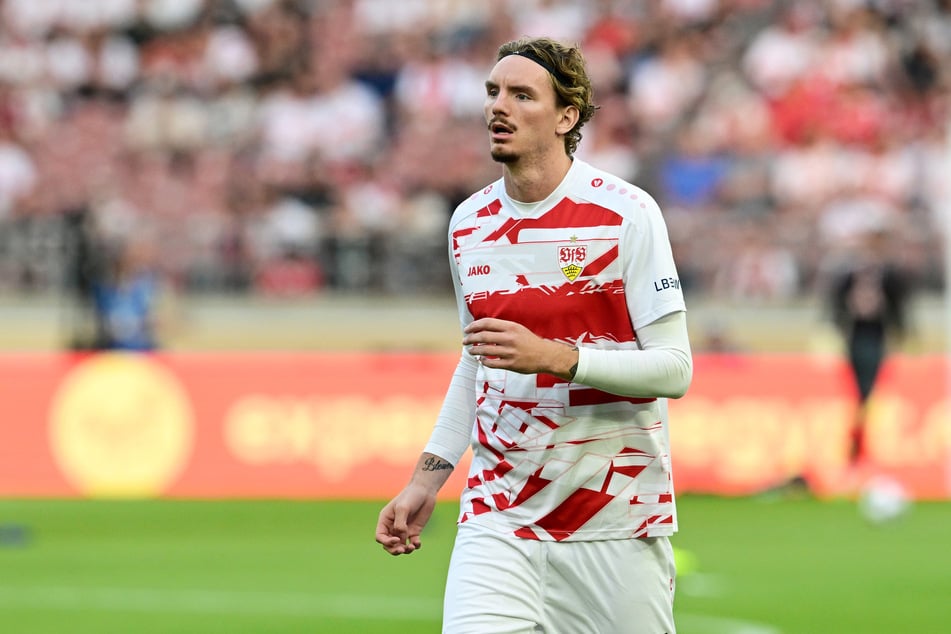 Nick Woltemade spielt auch in der kommenden Saison in Stuttgart.