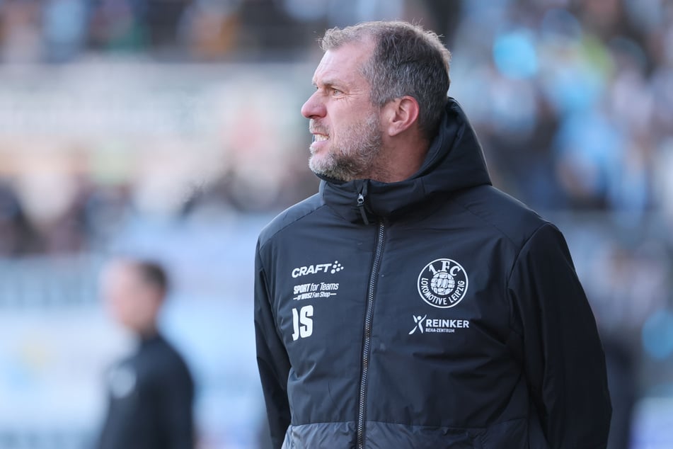 Lok-Trainer Jochen Seitz (49) musste im ersten Spiel nach seiner Vertragsverlängerung eine Niederlage mit seinem Team hinnehmen.