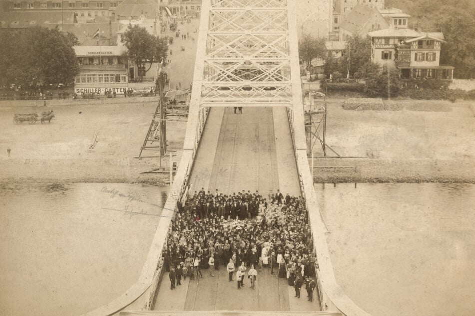 Das Blaue Wunder 1893 bei seiner Einweihung.