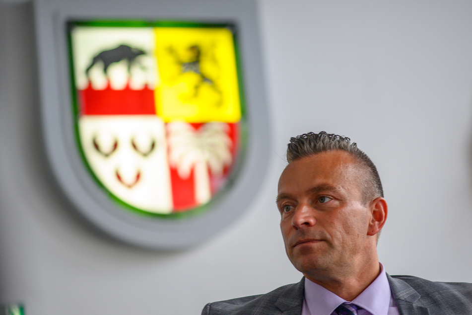 Landrat Andy Grabner (46, CDU) machte klar: Anhalt-Bitterfeld wird nach dem Hackerangriff kein Lösegeld zahlen.