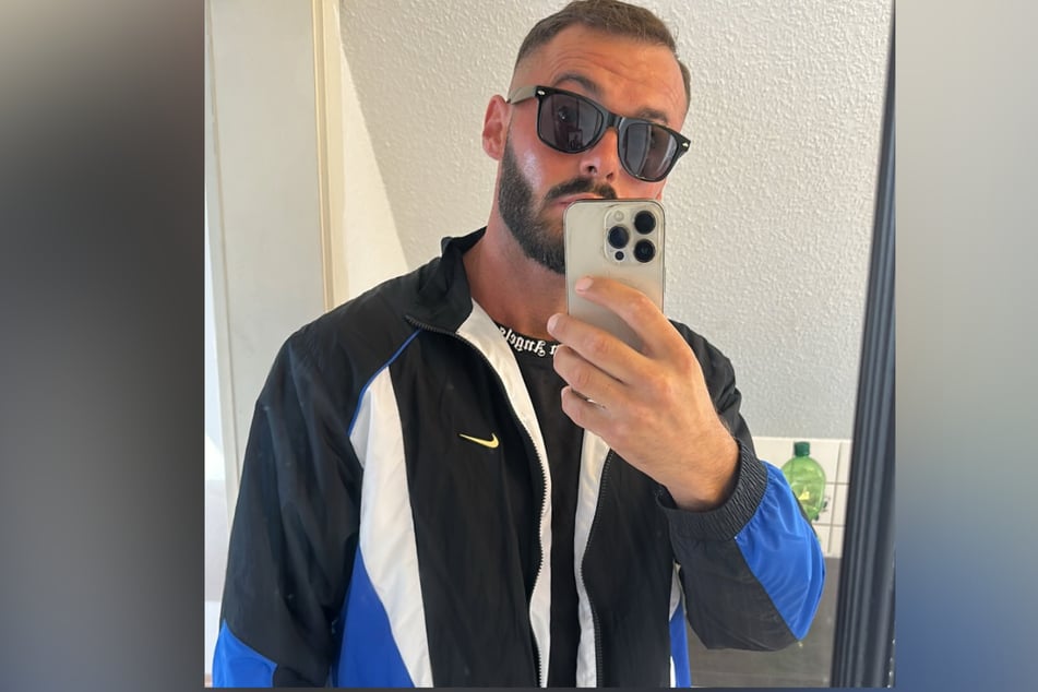 Stefano Herren (41) zeigt sich auf Instagram sichtlich aufgebracht gegenüber einer Person, die von dem Tod seines Vaters Willi Herren profitieren soll.
