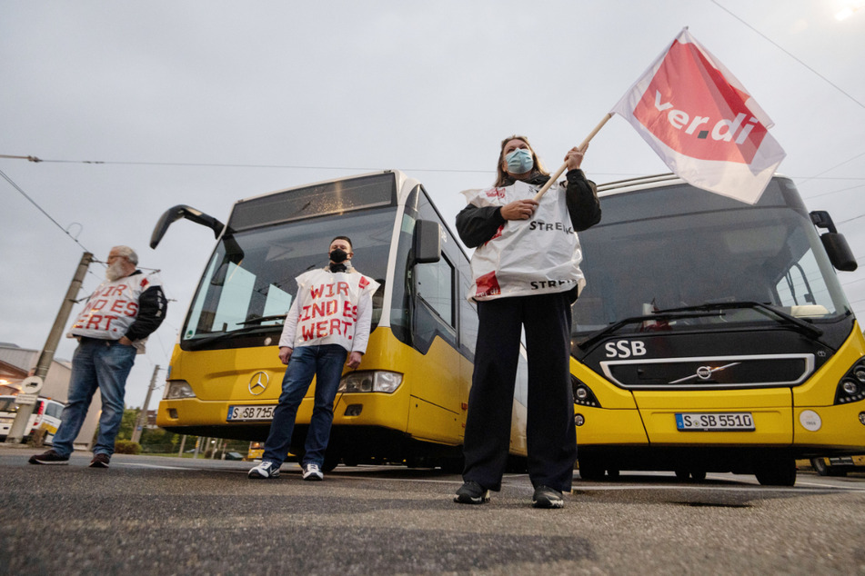 Aufgerufen zum Arbeitskampf in der Busbranche werden zunächst Beschäftigte in rund 20 Betrieben in Baden-Württemberg sein. (Archivbild)