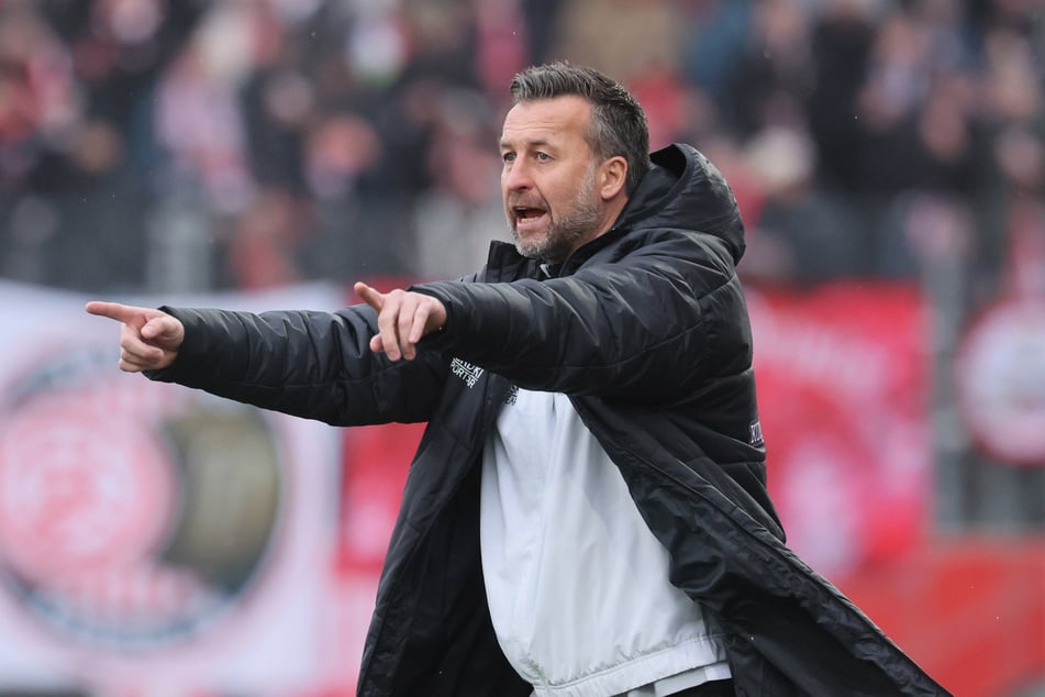 Im Aufsichtsrat gab es auch schon Gespräche über einen Nachfolger von Coach Christoph Dabrowski (47).