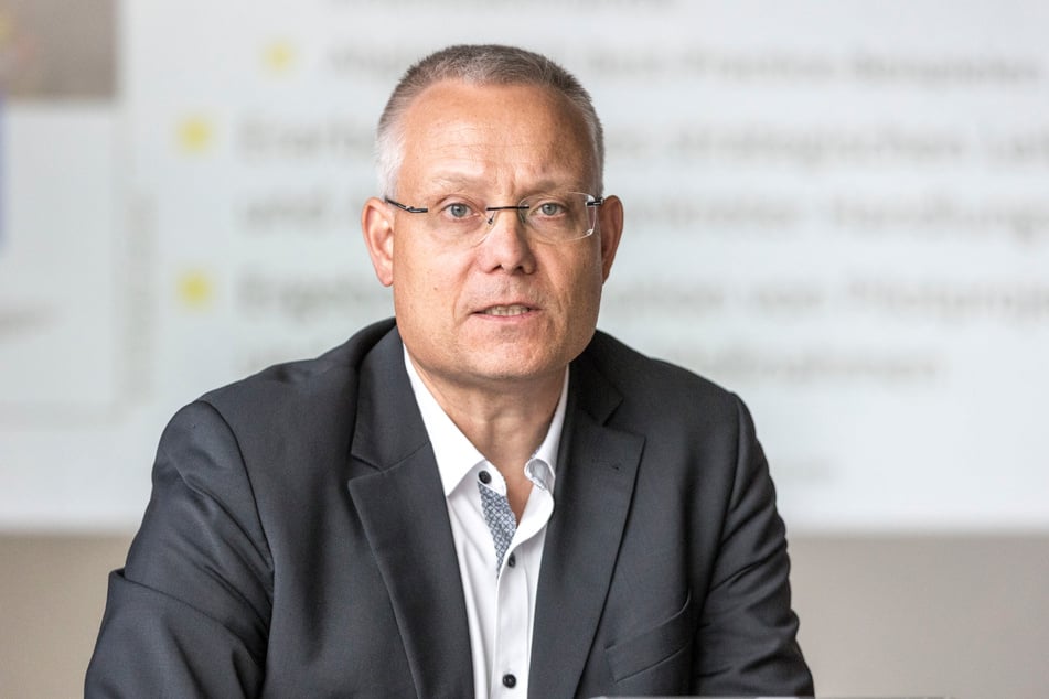 Laut Sicherheitsbürgermeister Jan Pratzka (53, CDU) wurde das Konzept für die Konzessionsmärkte weiterentwickelt.